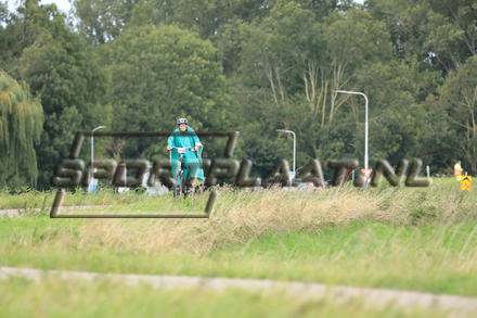 YZ12594.jpg